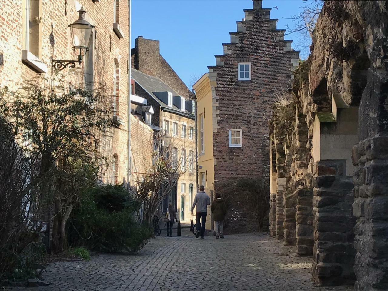 Logis Pastis Hotel Maastricht Exterior photo